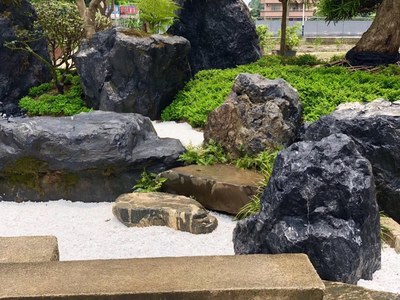 庭院景觀石——點(diǎn)綴草坪與庭院的藝術(shù)之選