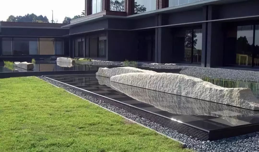 庭院景觀石的風(fēng)水與藝術(shù)